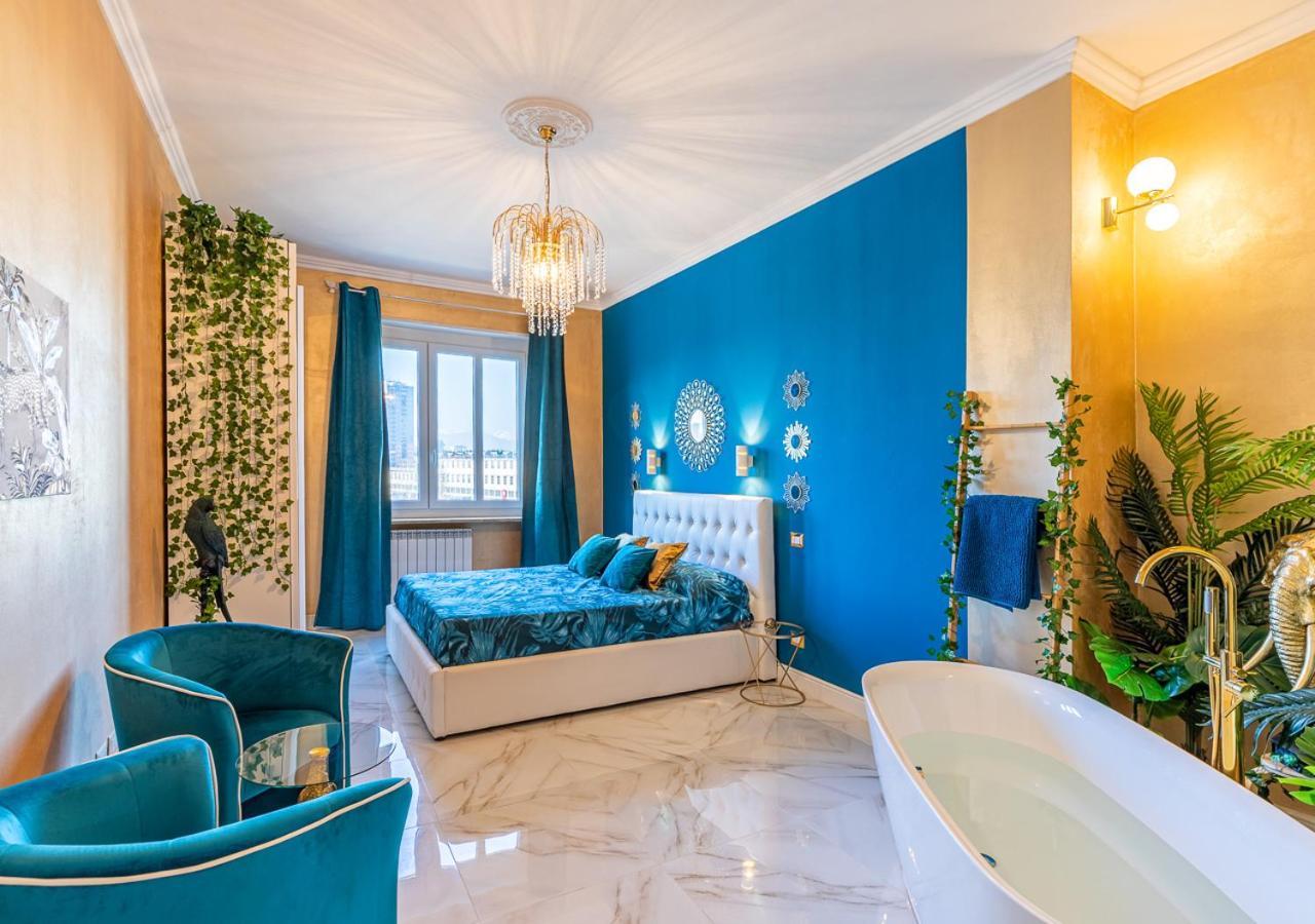 Jungle Suite --- Vasca In Camera Turin Bagian luar foto